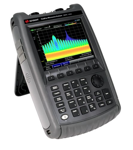 Keysight N9951B 44 GHz FieldFox Microwave Combination Analyzer